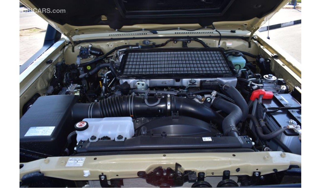 Toyota Land Cruiser Pick Up Single Cab LX V8 4.5L Manual Transmission- Full Option
