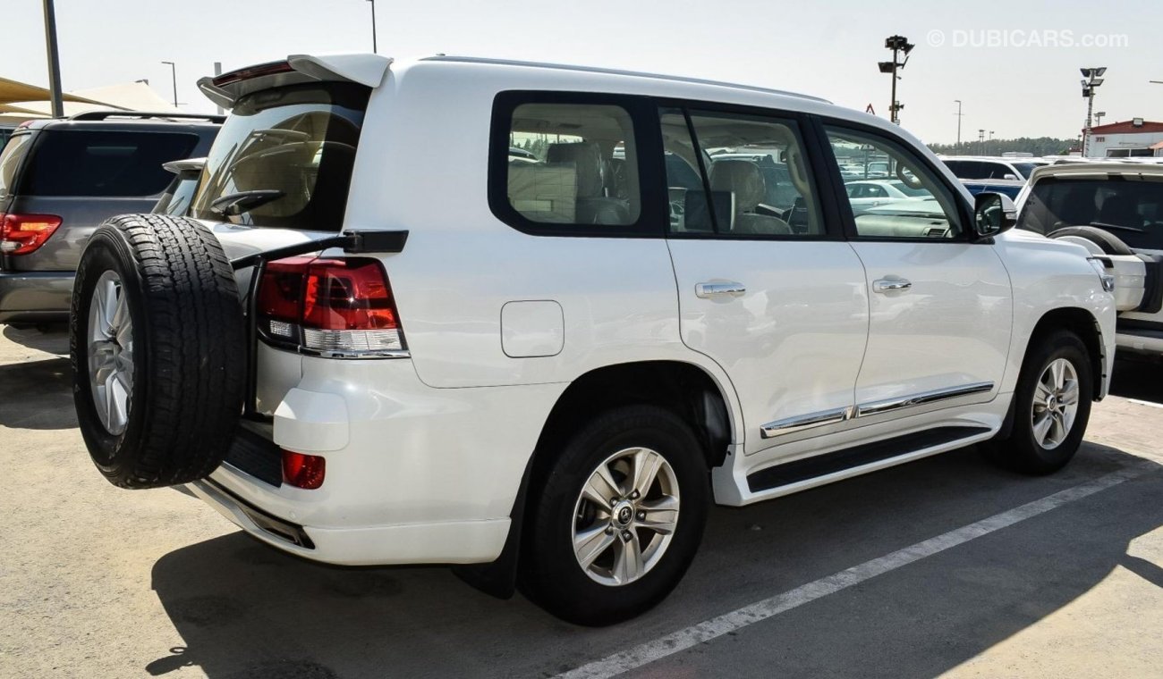 Toyota Land Cruiser GXR V6