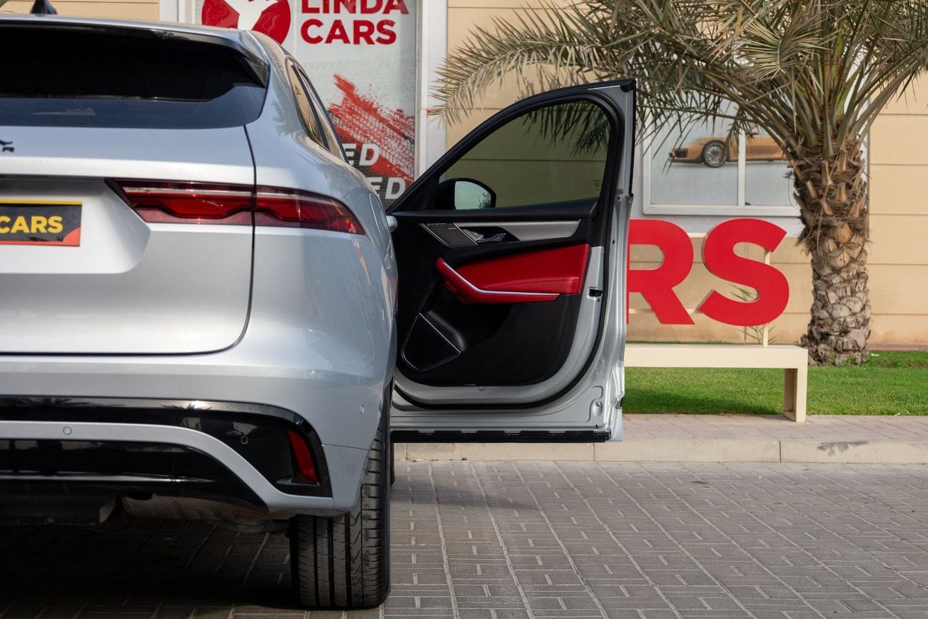 Jaguar F Pace R-Dynamic SE 2.0L