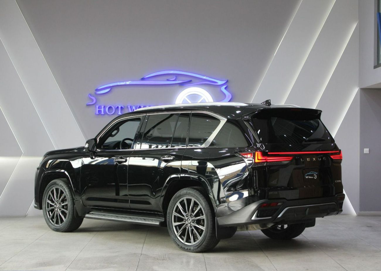 لكزس LX 600 F-Sport