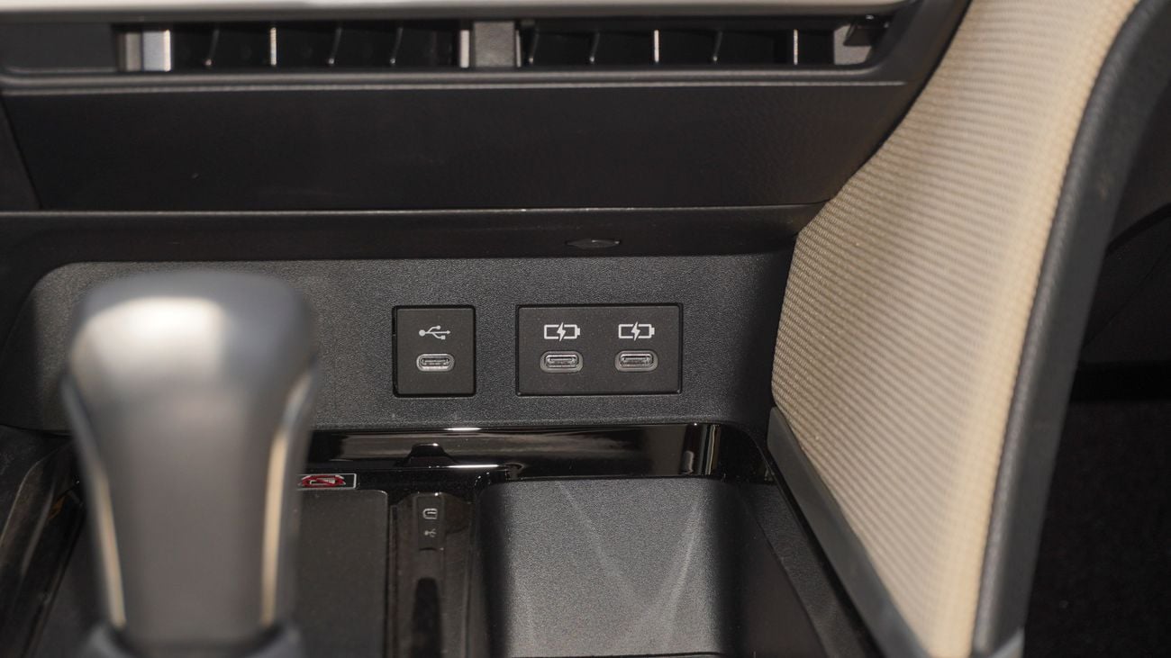 Toyota Camry LE 2.5 L