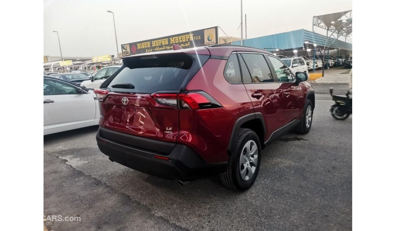 Toyota RAV4 LE