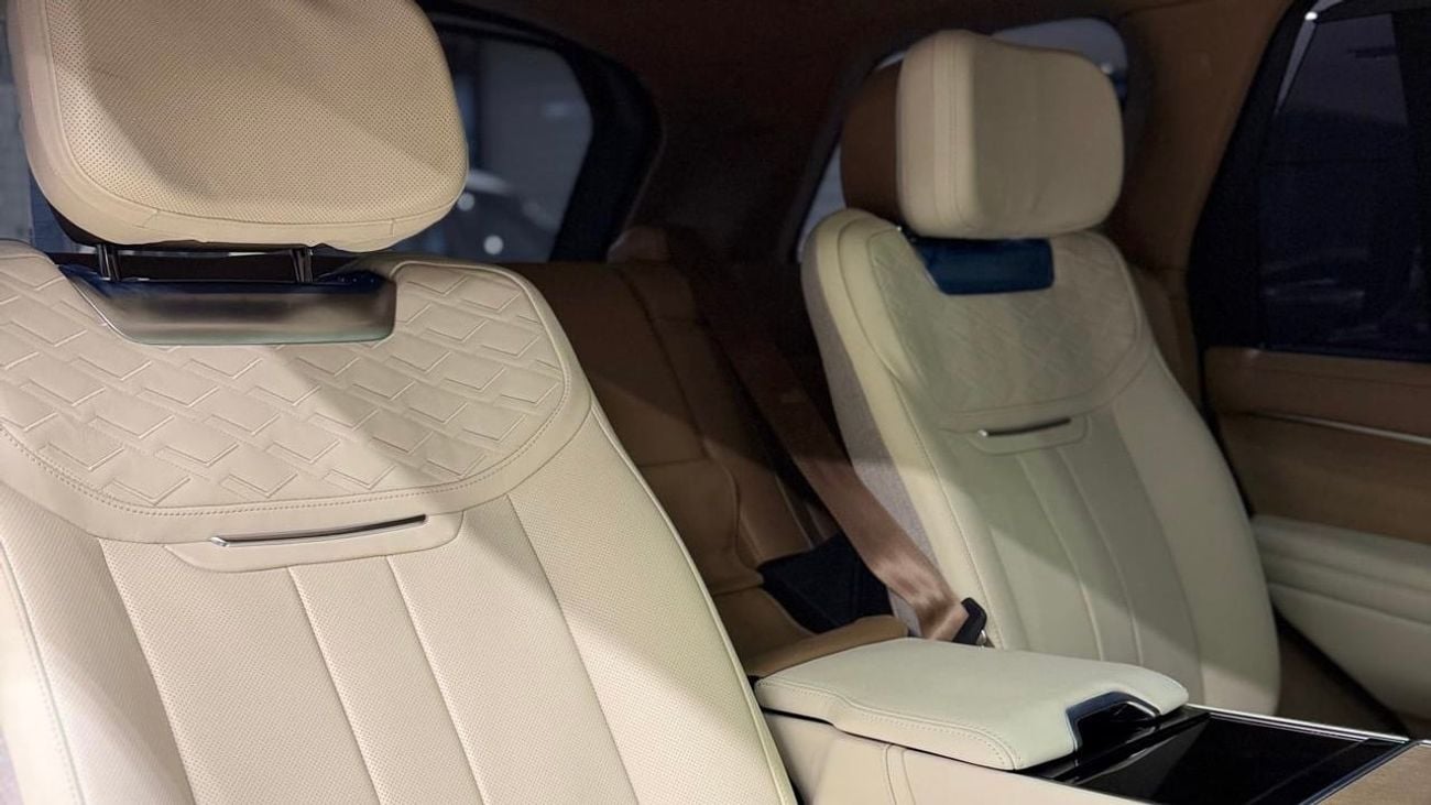 Land Rover Range Rover LWB SV P615 4.4L | Under Al Tayer Warranty