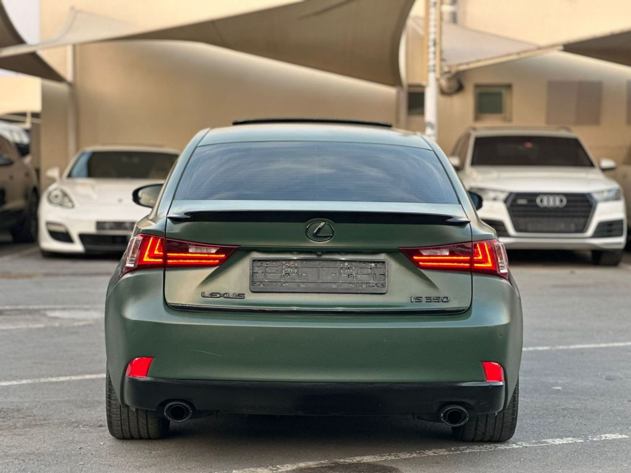 لكزس IS 350 F Sport Platinum 3.5L