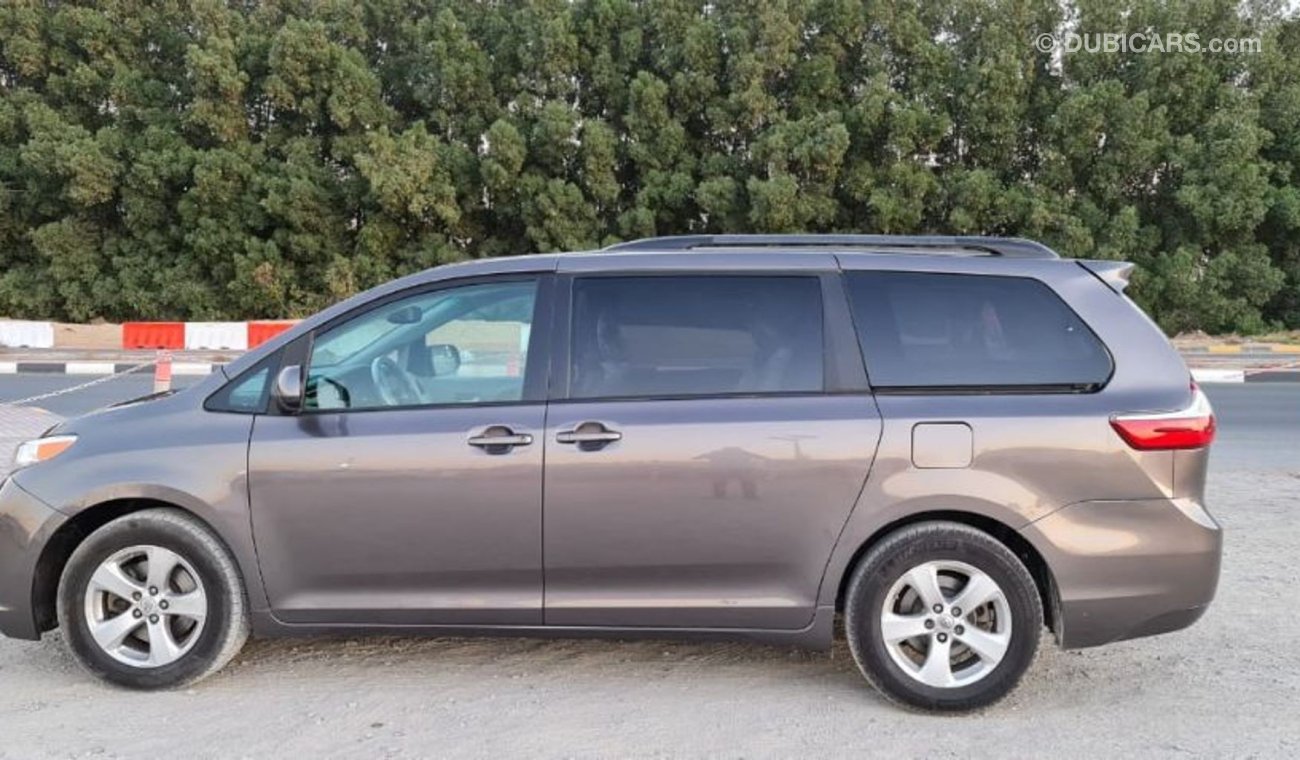 Toyota Sienna 2015 For urgent SALE 8-Seater