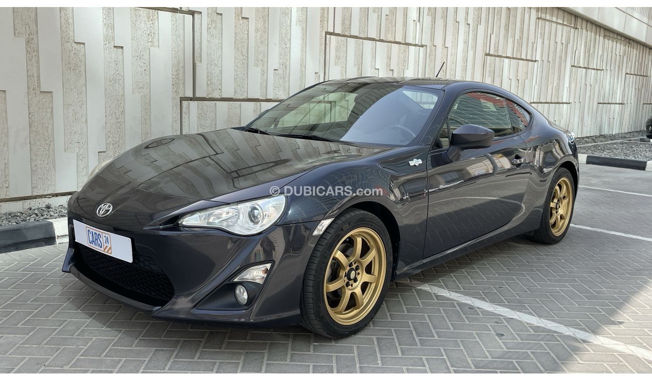 Used Toyota 86 2000 2016 for sale in Dubai - 434923
