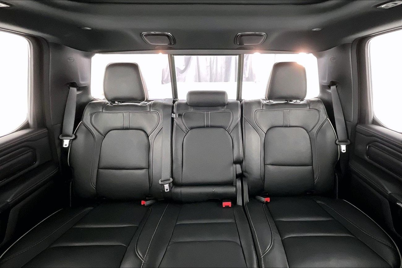 Mitsubishi Pajero Signature Edition| 1 year free warranty | Exclusive Eid offer