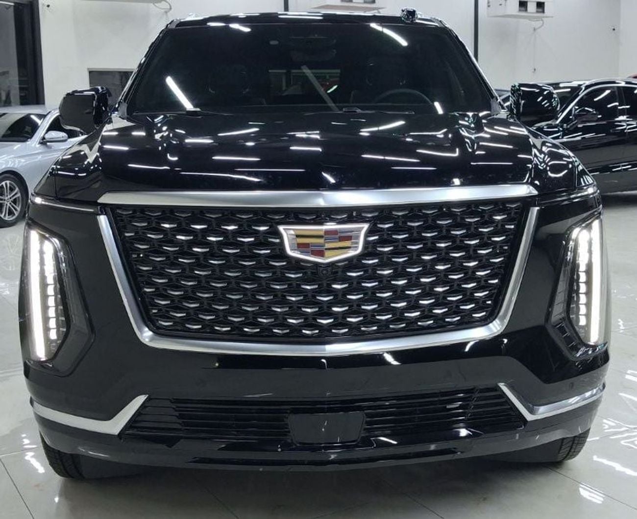 كاديلاك إسكالاد Premium Luxury Platinum 6.2L 4WD