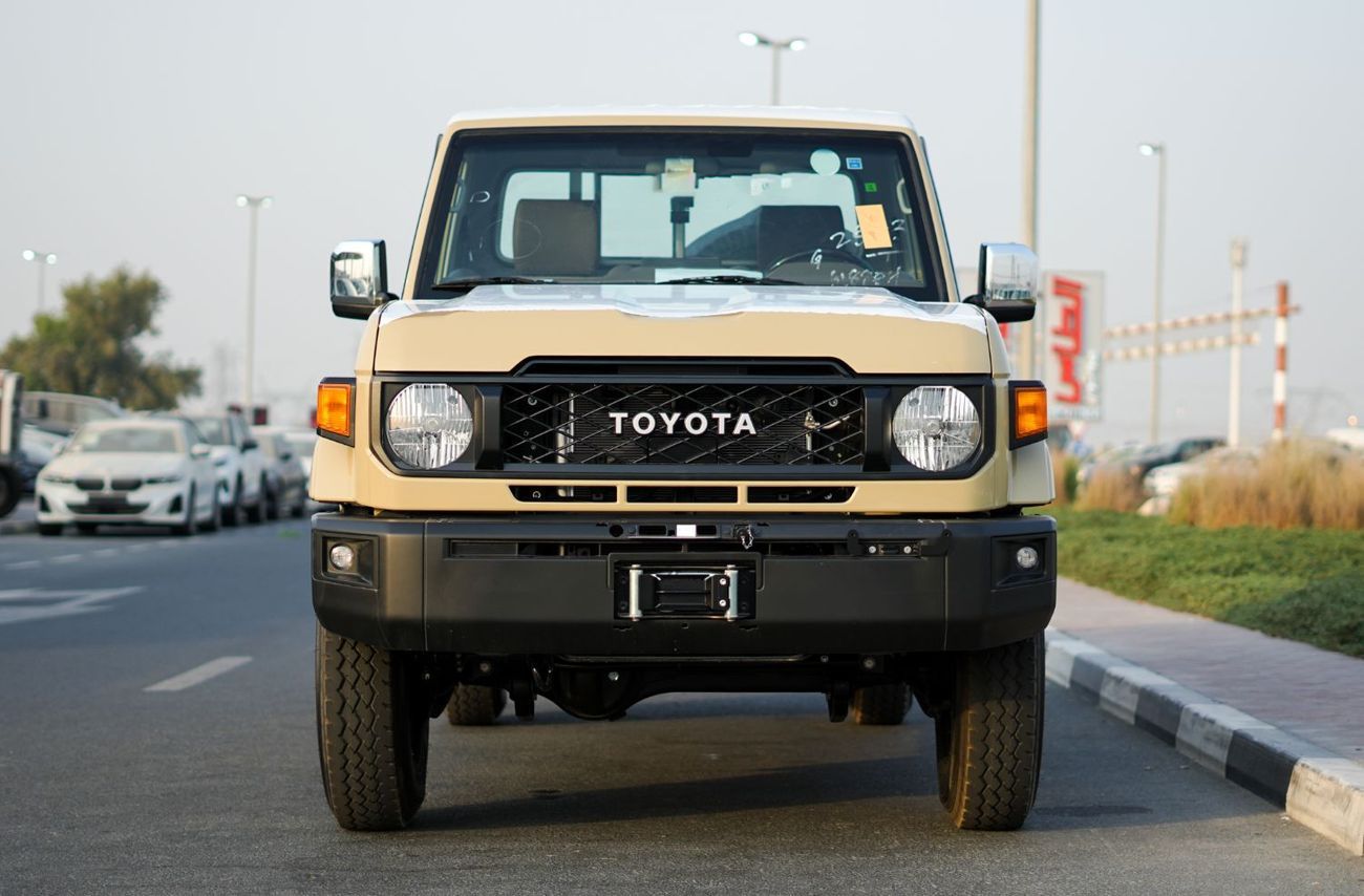 Toyota Land Cruiser Pick Up 2025 Toyota Land Cruiser LC 79 4.0L AT Petrol Basic (Beige)