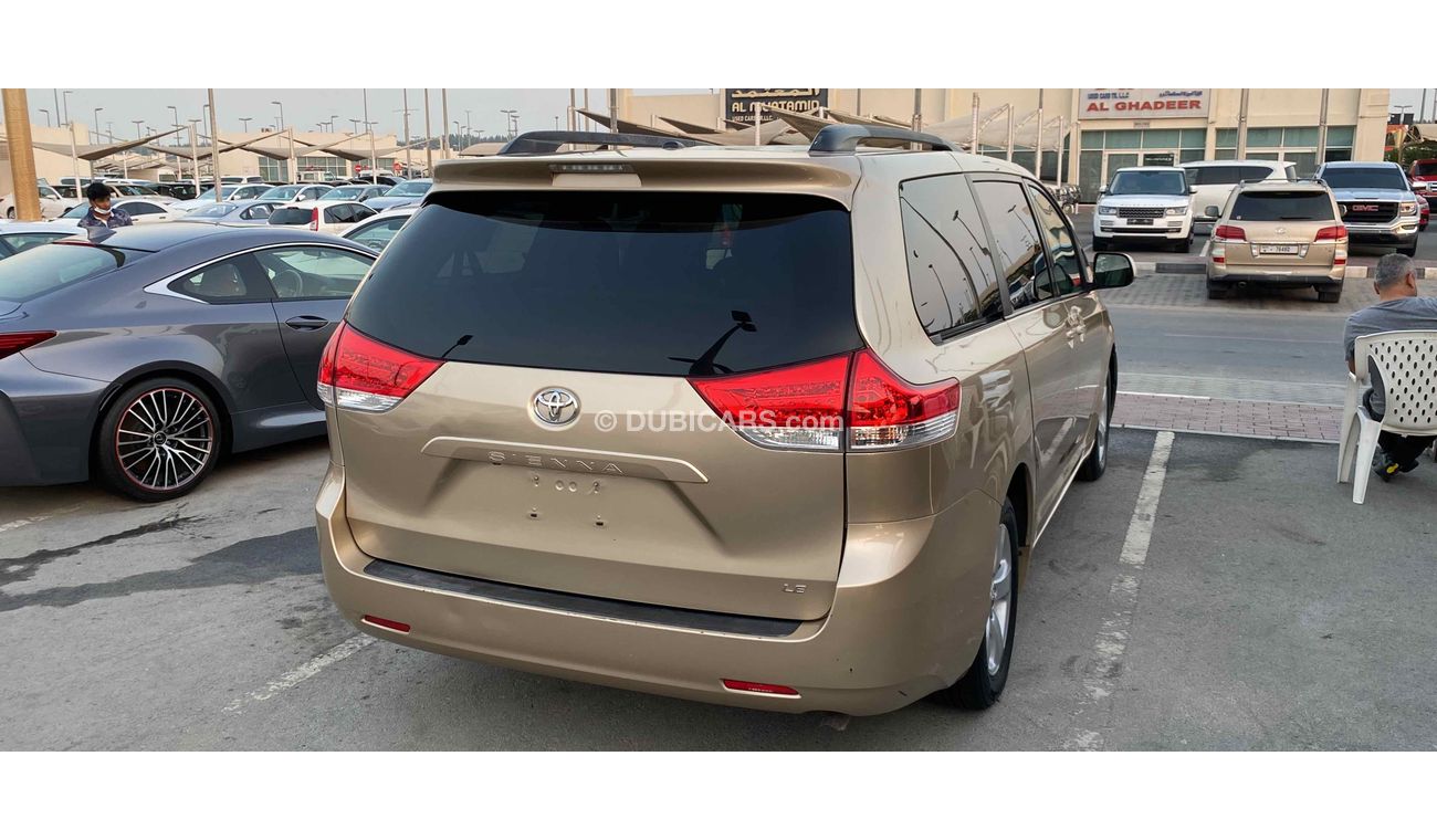 تويوتا سيينا