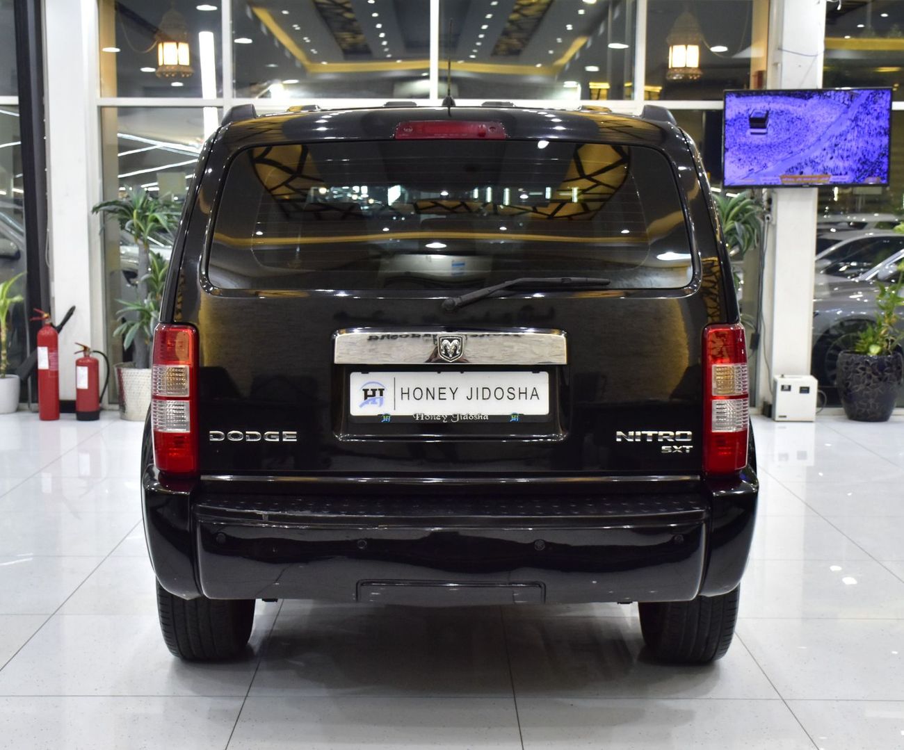 دودج نايترو EXCELLENT DEAL for our Dodge Nitro SXT 4x4 ( 2009 Model ) in Black Color GCC Specs