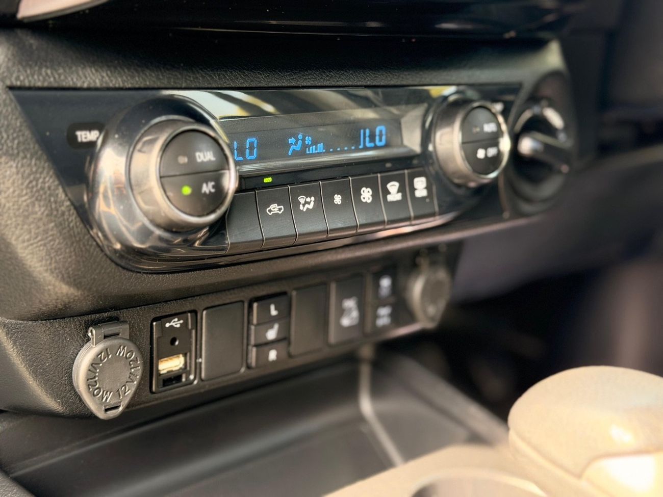 تويوتا هيلوكس Rogue export from Australia