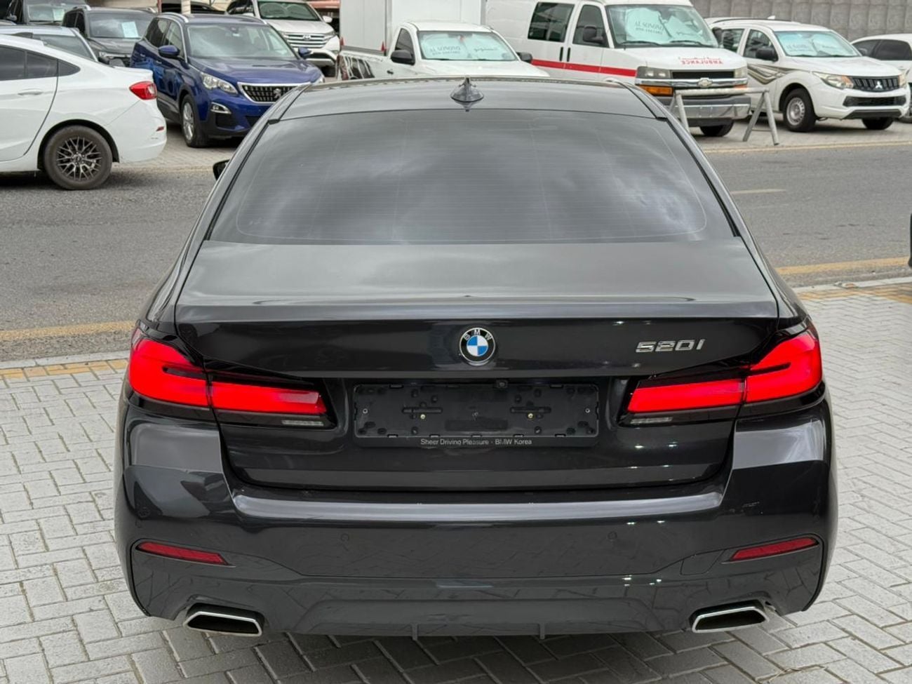 BMW 520i JOY EDITION M Sport Comfort 2.0L M Sport Comfort 2.0T