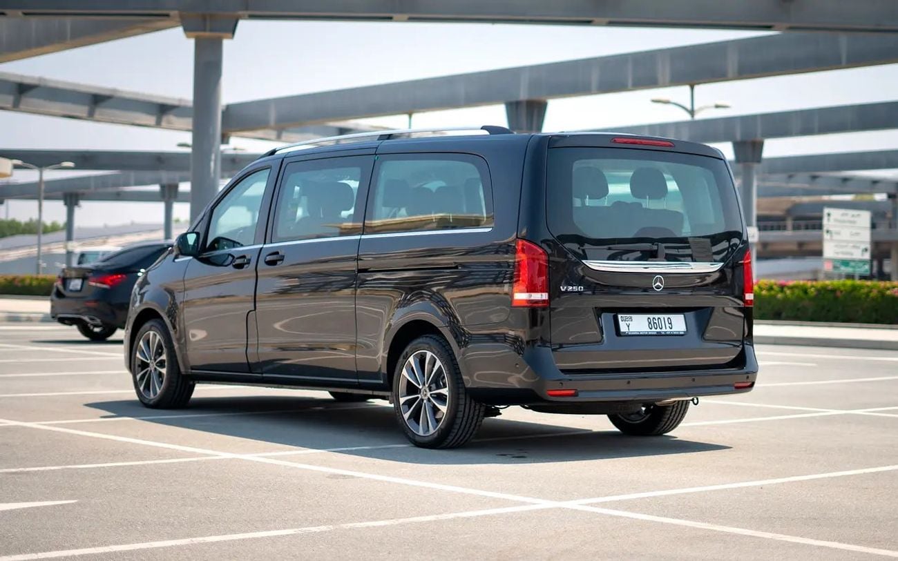 Mercedes Benz V 250 V 250 GCC Specs