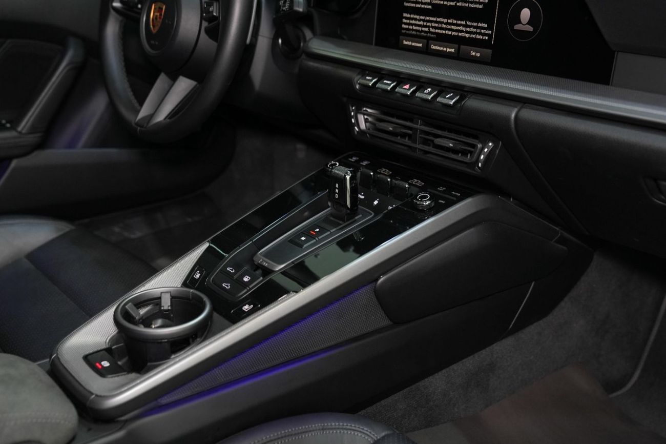 Porsche 911 Porsche 911 Carrera 4S 2024 Accident Free | Paint Free Porsche Warranty  Service Until 2028