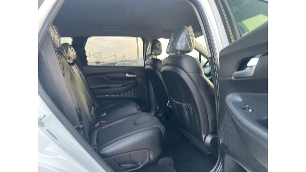 هيونداي سانتا في 2021 Hyundai Santa Fe SEL+ Premium Push Start - 2.5L V4 - AWD 4x4 Multi Drive Mode - 42,600 Mileage