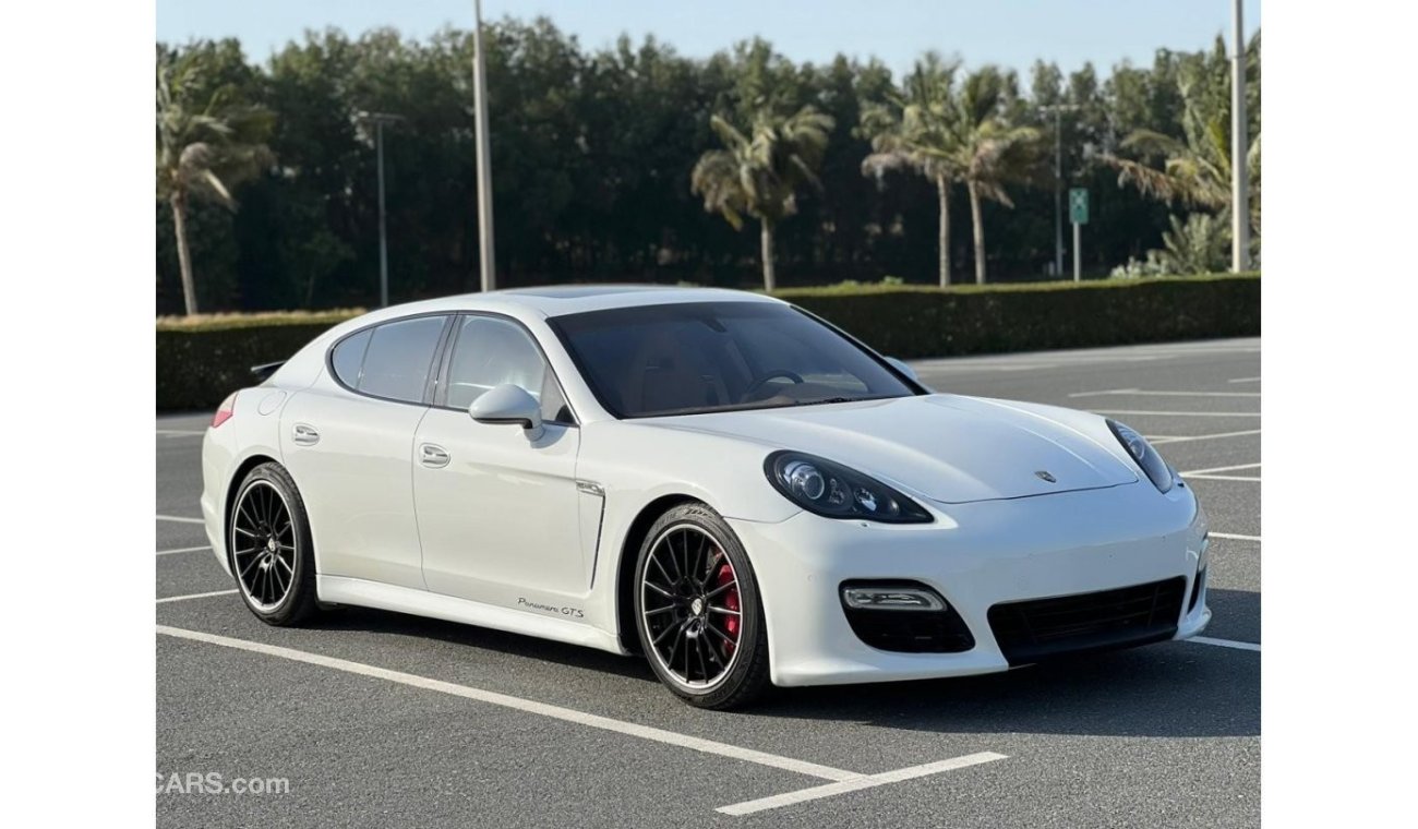 Porsche Panamera GTS