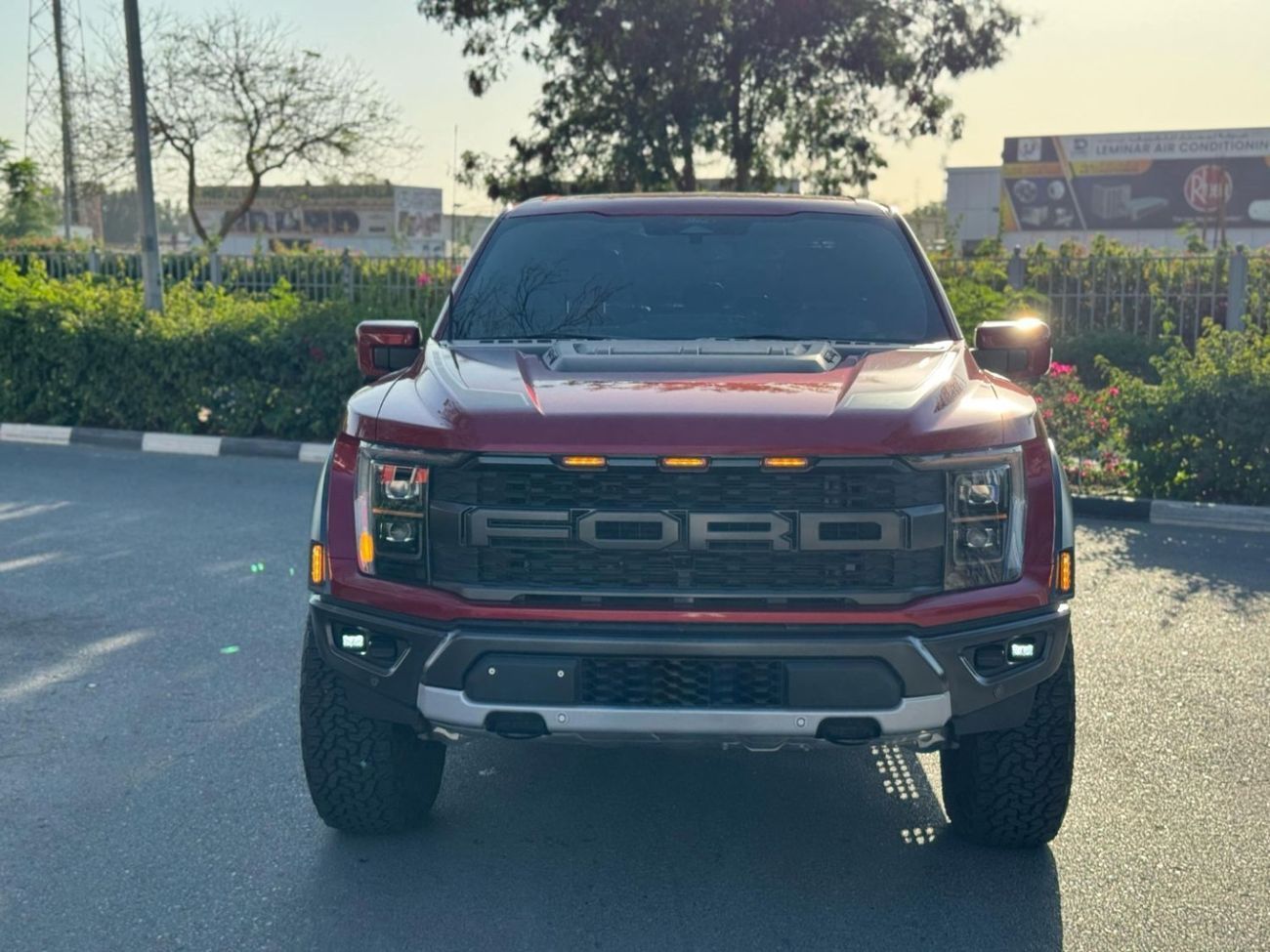 Ford F 150 Raptor GCC SPEC 37 OPTION NEAT AND CLEAN