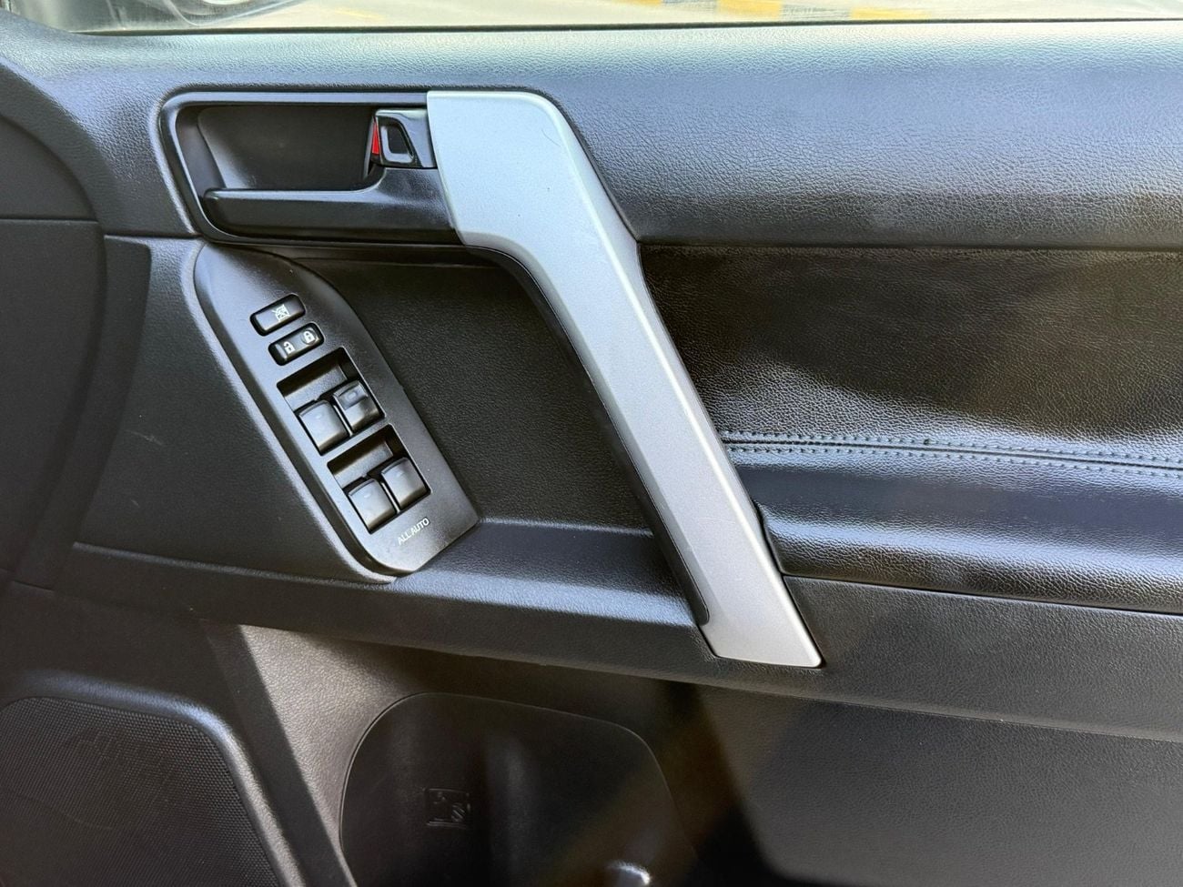 Toyota Prado LIMITED VX Full option Right Hand Drive