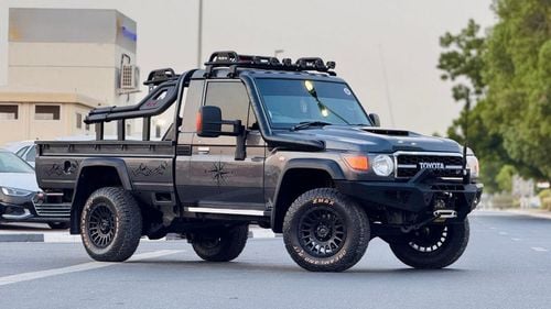 تويوتا لاند كروزر بيك آب -