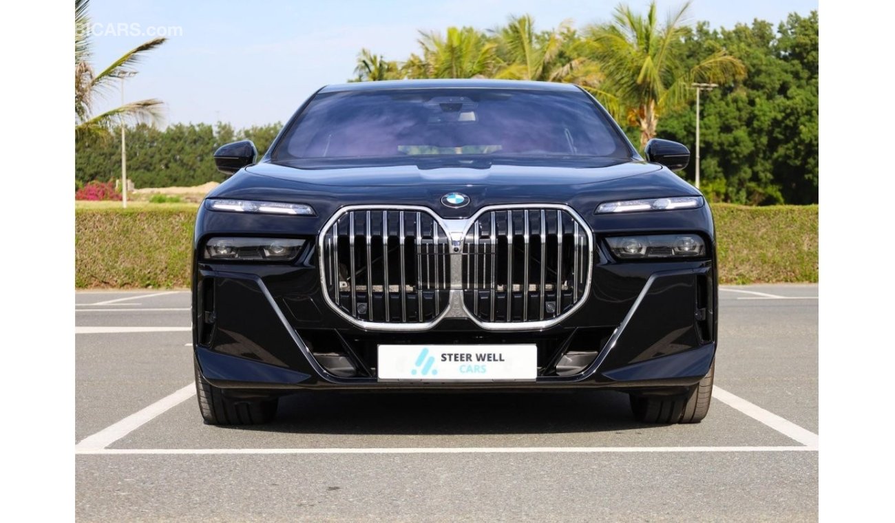 BMW 735 i 7-SERIES | M-PACKAGE | 5 Years Warranty and Service up to 100,000KM | GCC