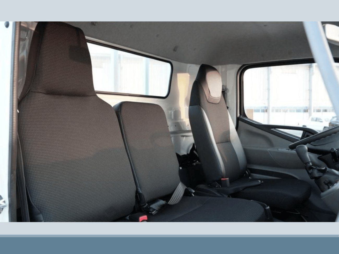 Mitsubishi Fuso Canter ECT0035 - Mitsubishi Canter Cargo Truck - 3.0L Diesel Manual 4Ton