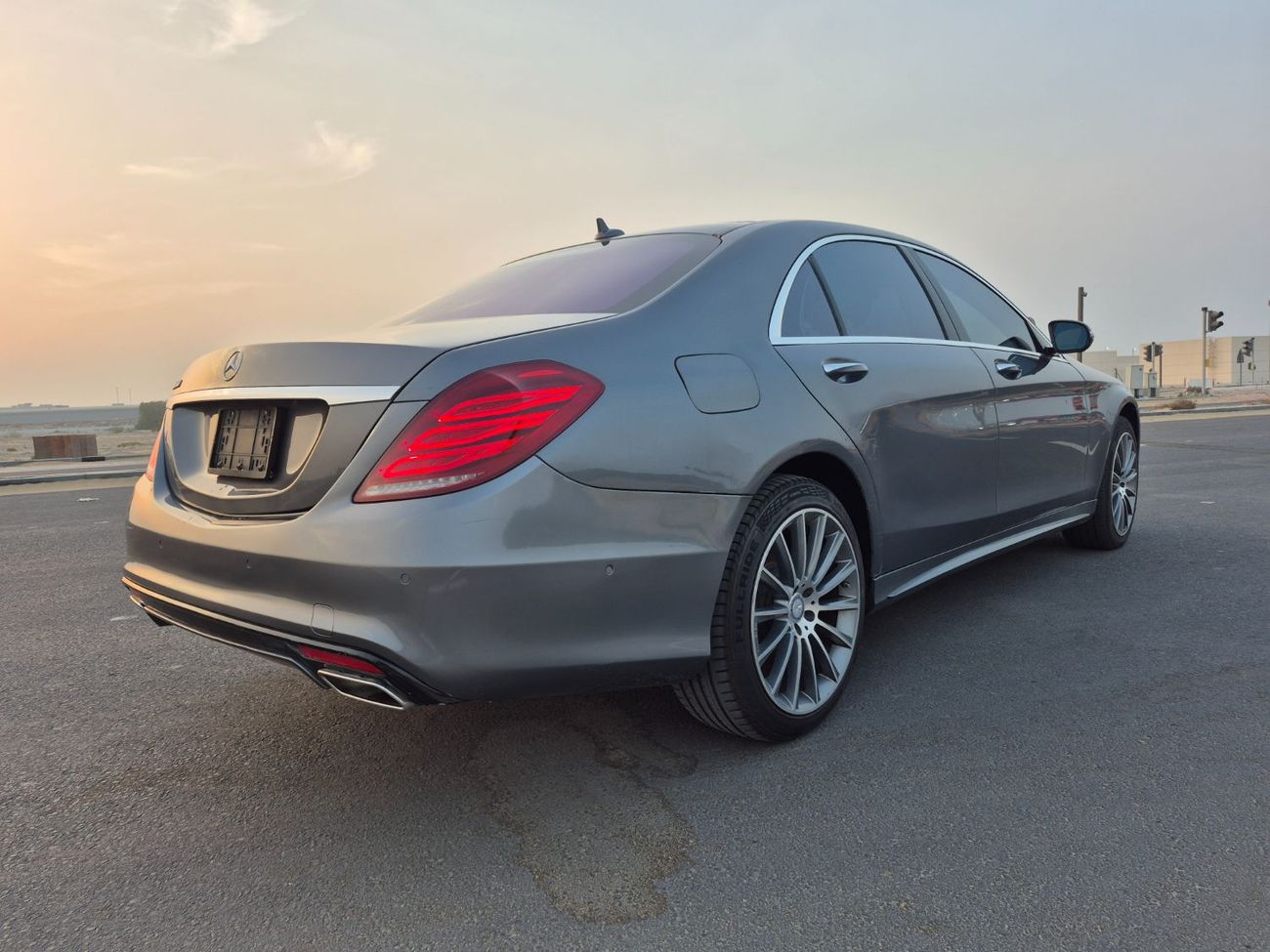 مرسيدس بنز S 550