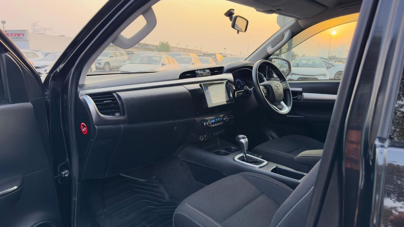 تويوتا هيلوكس 2018 HILUX SMART CAB – RHD | 4WD POWER | AUTO TRANS | CRUISE | ROLL BAR | ADVENTURE