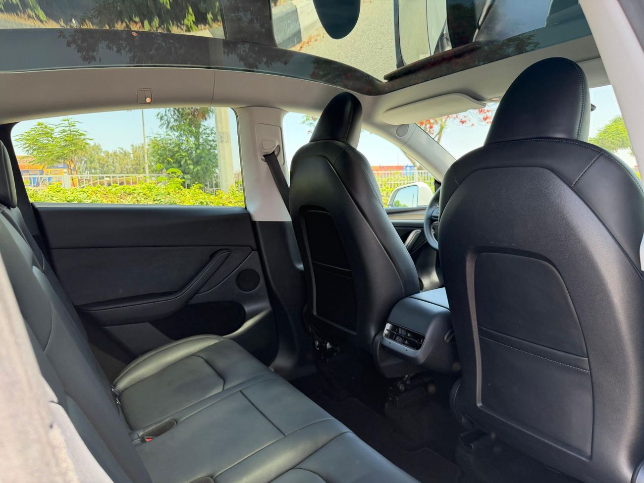 Tesla Model Y LONG RANGE