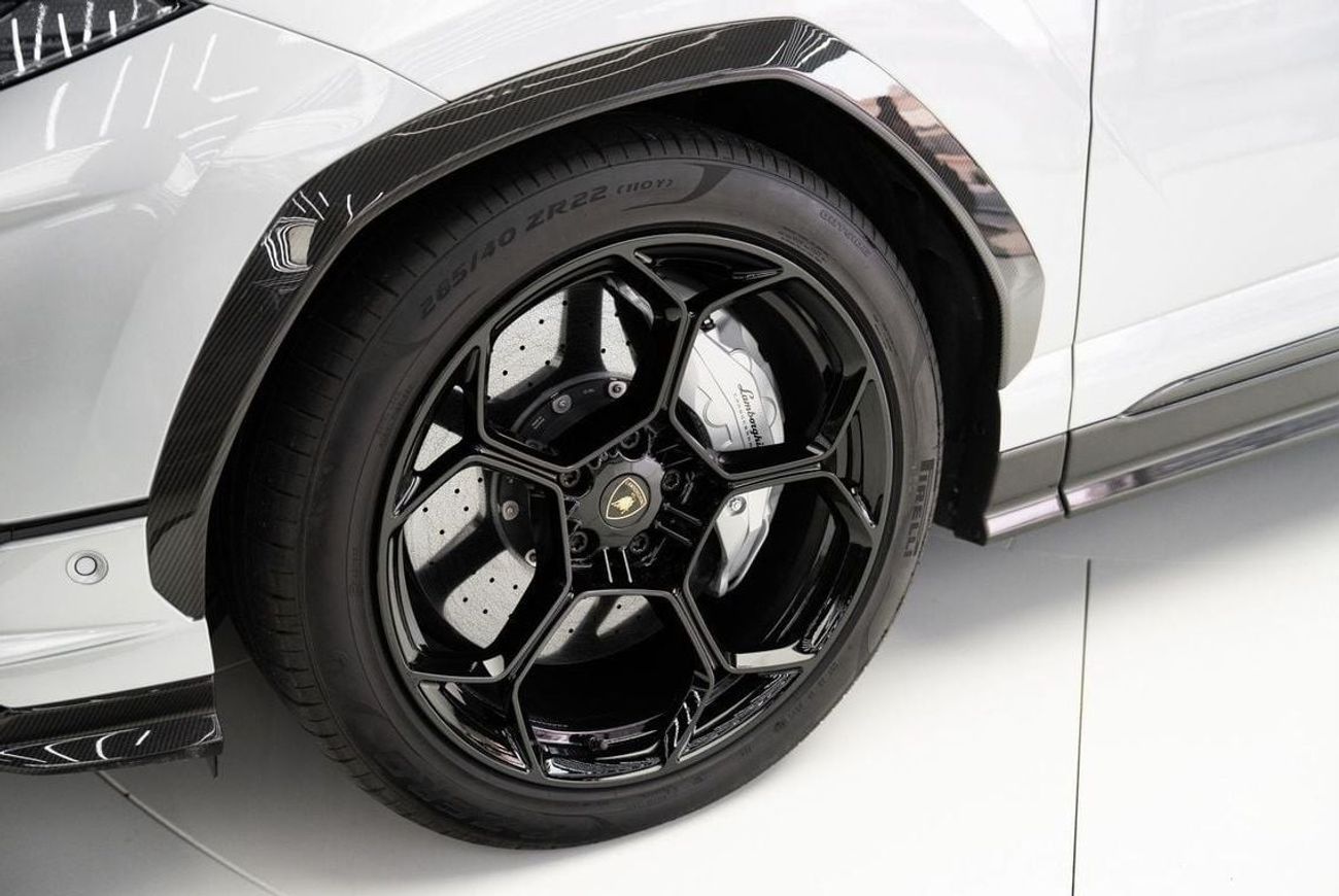 لامبورغيني اوروس 4.0T V8 Performante