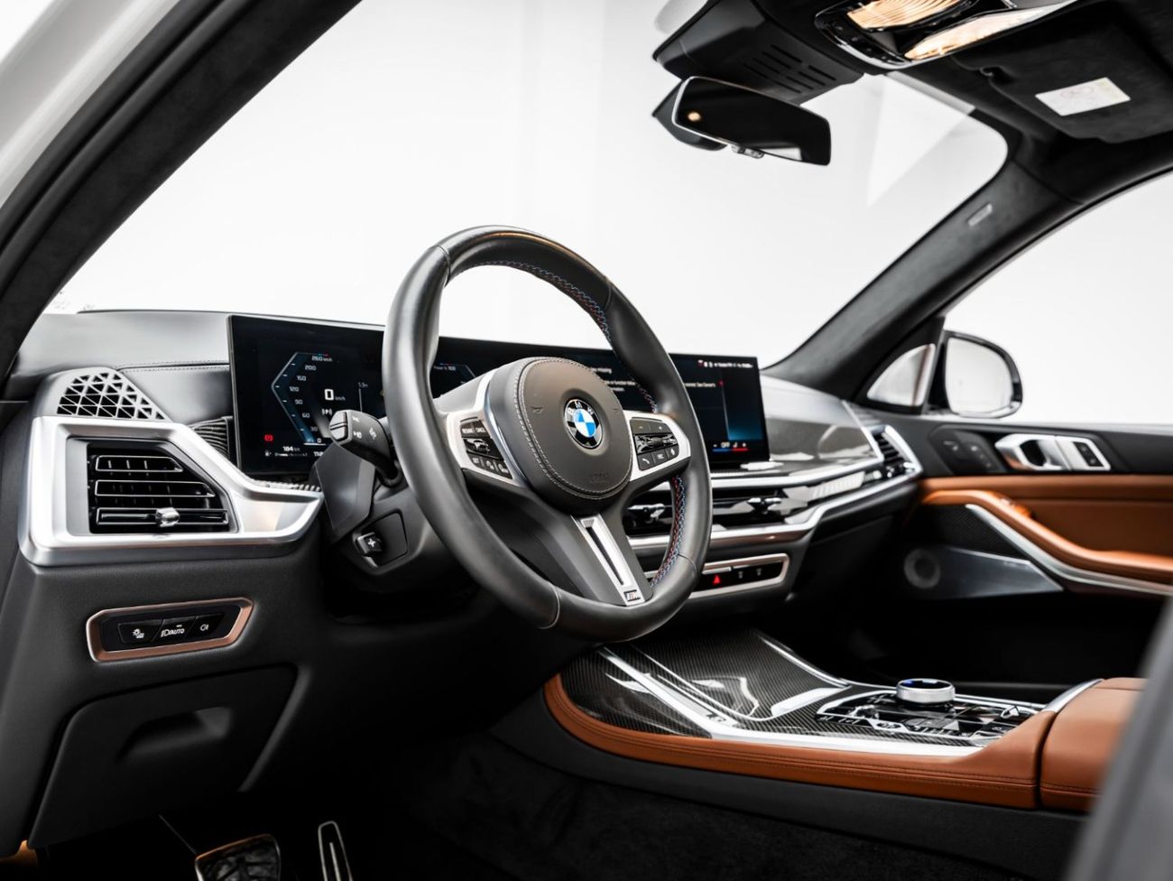 BMW X7 M50i 4.4L (523 HP) 2024 BMW X7 M60i, 2029 BMW Warranty + Service Contract, Low Kms, GCC