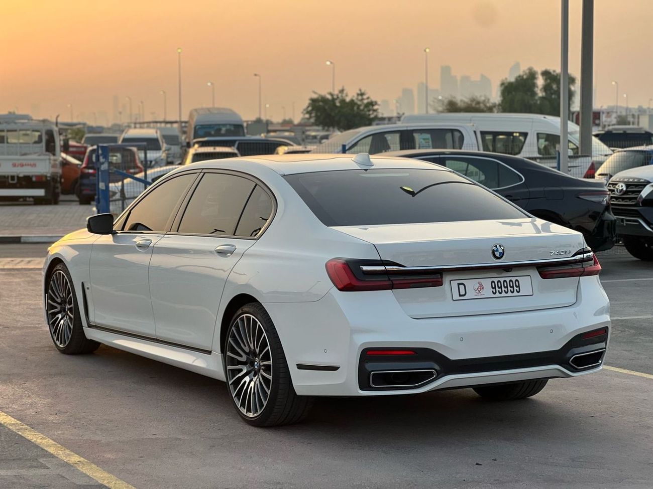 بي أم دبليو 740i BMW 740I 2021