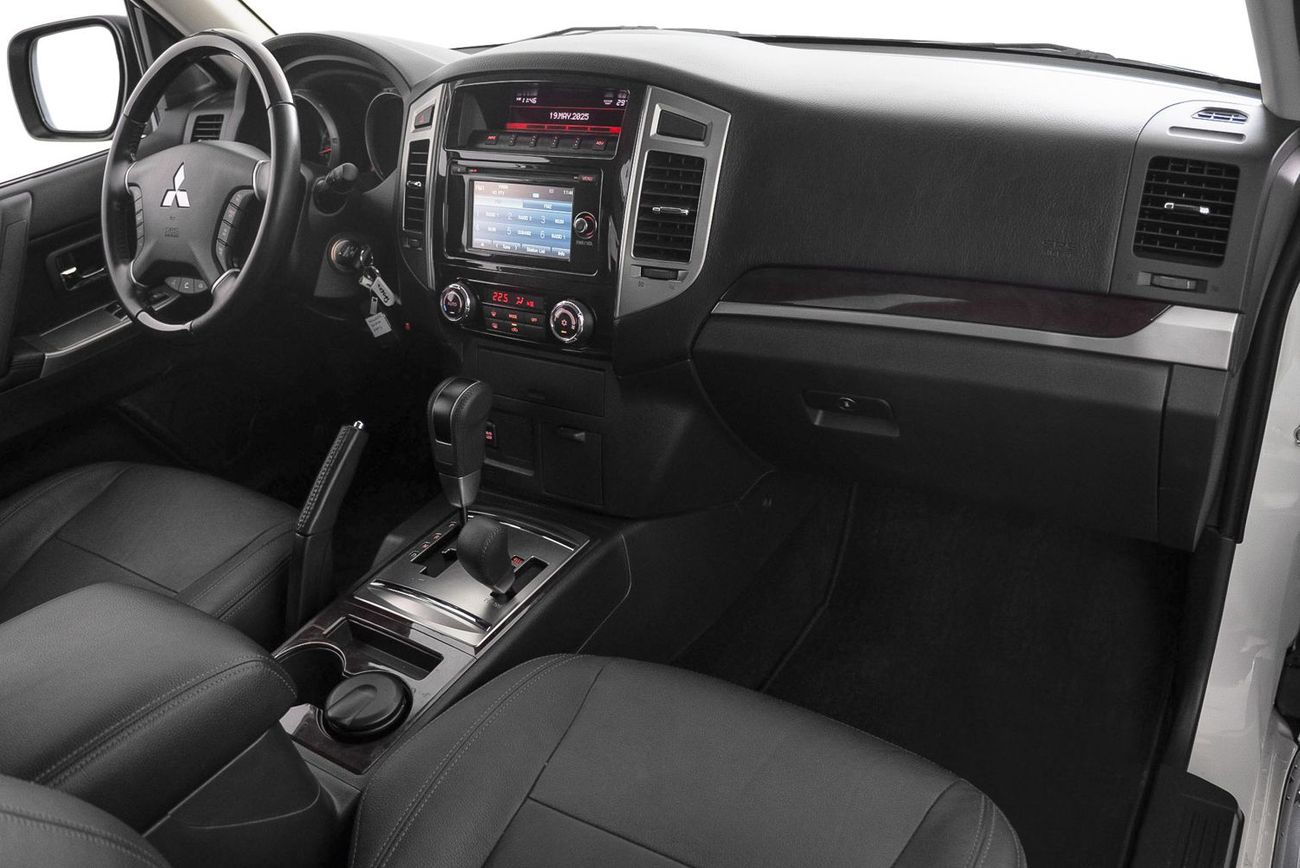 Mitsubishi Pajero GLS 3.8L