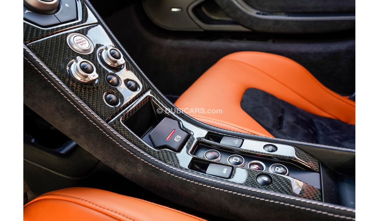 McLaren MP4 12C - Unique Color! - Excellent Condition - AED 6,864 Per Month - 0% DP