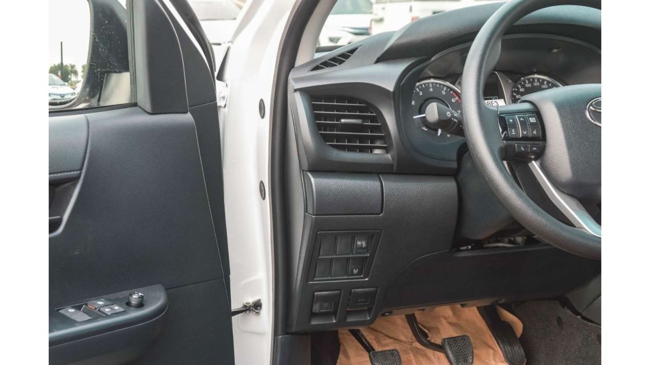 Toyota Hilux HILUX Single Cabin 2.7L Petrol 4X2 , GLS