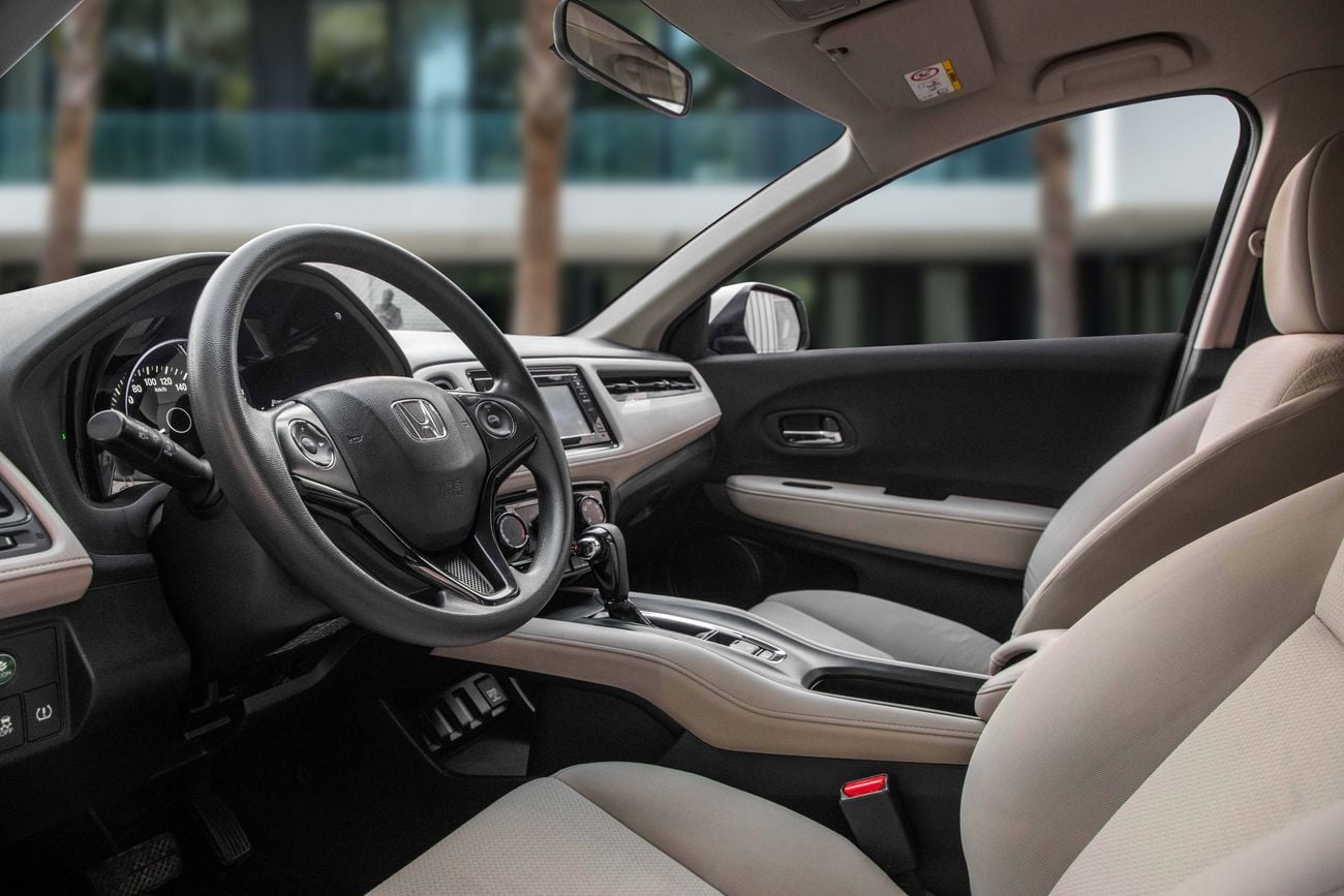 هوندا HRV HR-V | 931 P.M | 0% Downpayment | Honda Service History | Under Warranty