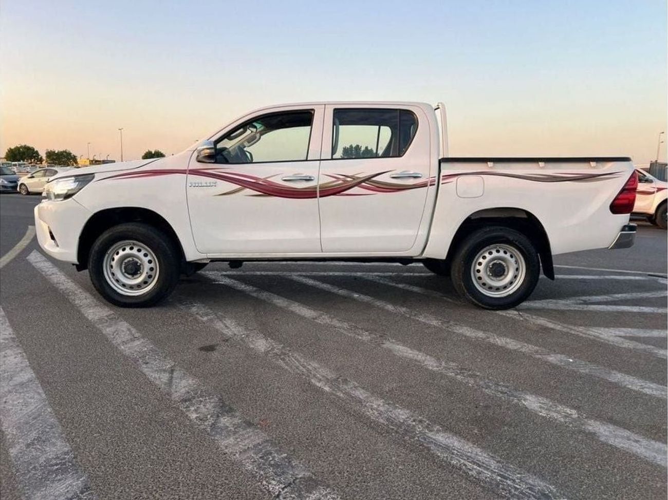 تويوتا هيلوكس 2021 TOYOTA HILUX 2.4L V4  Gcc*DIESEL* MANUAL TRANSMISSION  +POWER WINDOW + 4X4  - DOUBLE CABIN