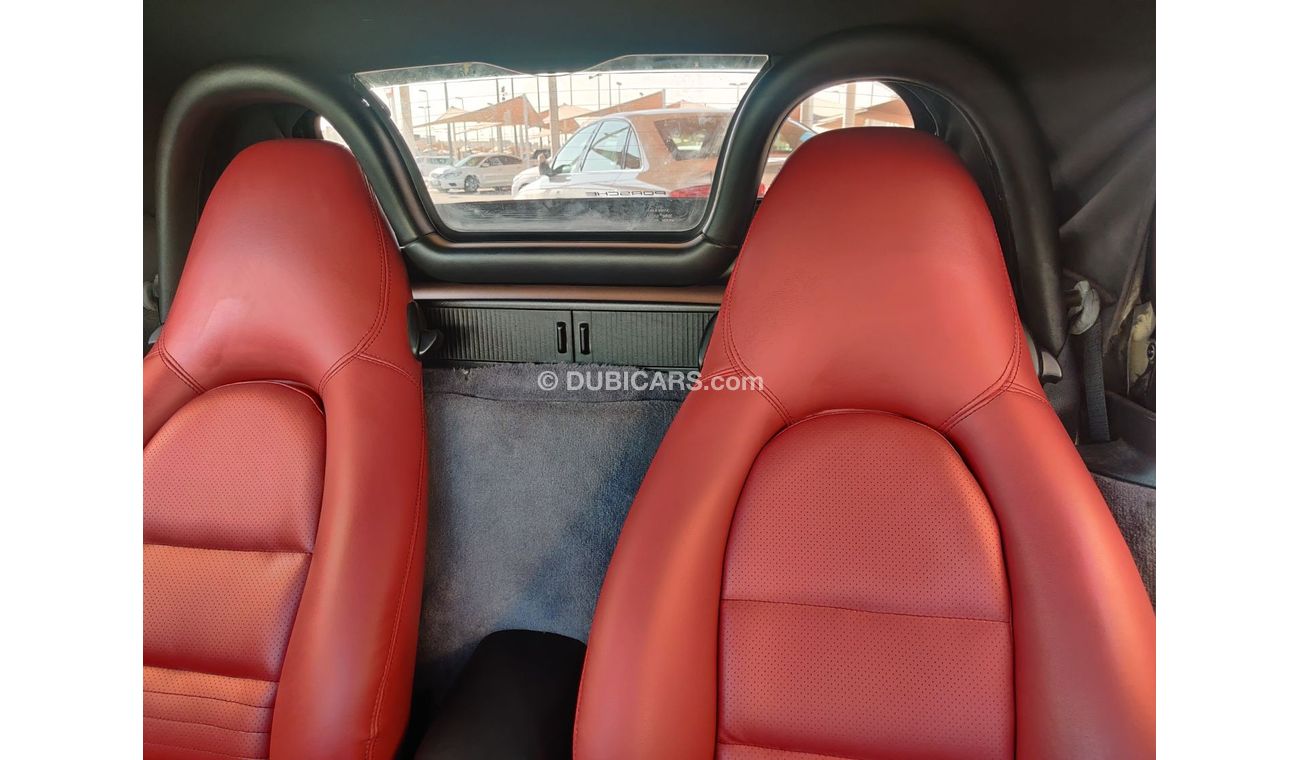 Porsche 718 Boxster Full options GCC specs automatic gear