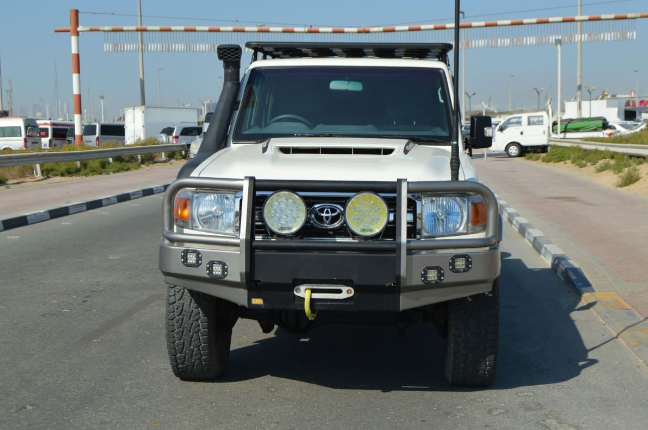 Toyota Land Cruiser Pick Up Double cabin