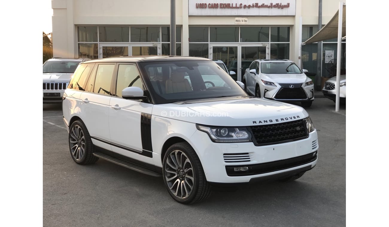 Land Rover Range Rover Rang ROVER VOUGE SUPER CHARGE MODEL 2013 GCC car prefect condition full option