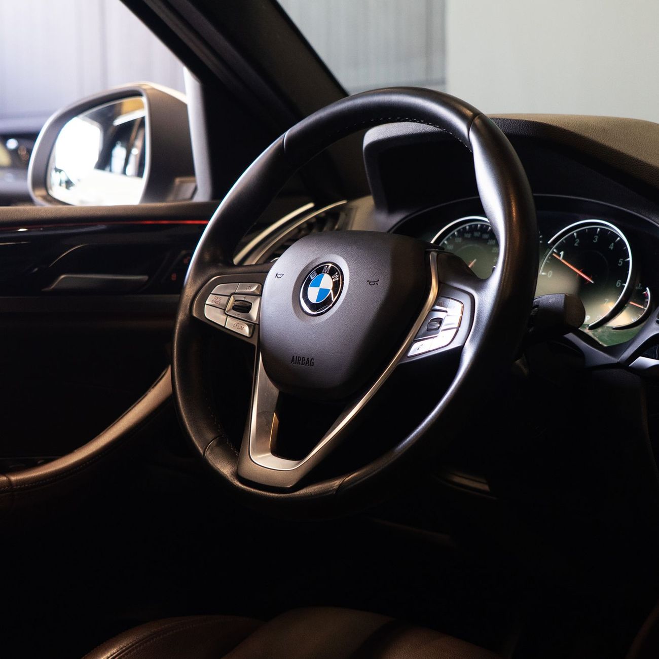 BMW X4 xDrive 30i Exclusive 3.0L AED 2,203 pm • 0% Downpayment • BMW X4 xDrive30i • 1 Year Warranty