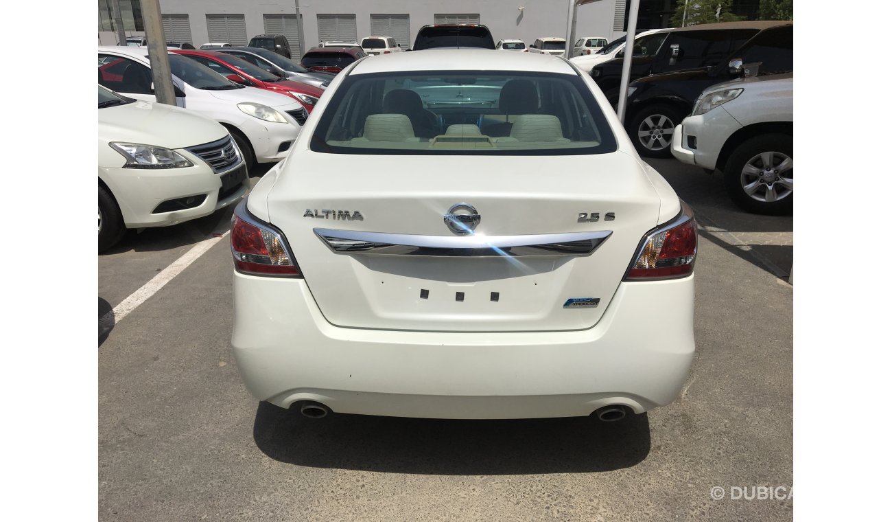 Nissan Altima we offer : * Car finance services on banks * Extended warranty * Registration / export services