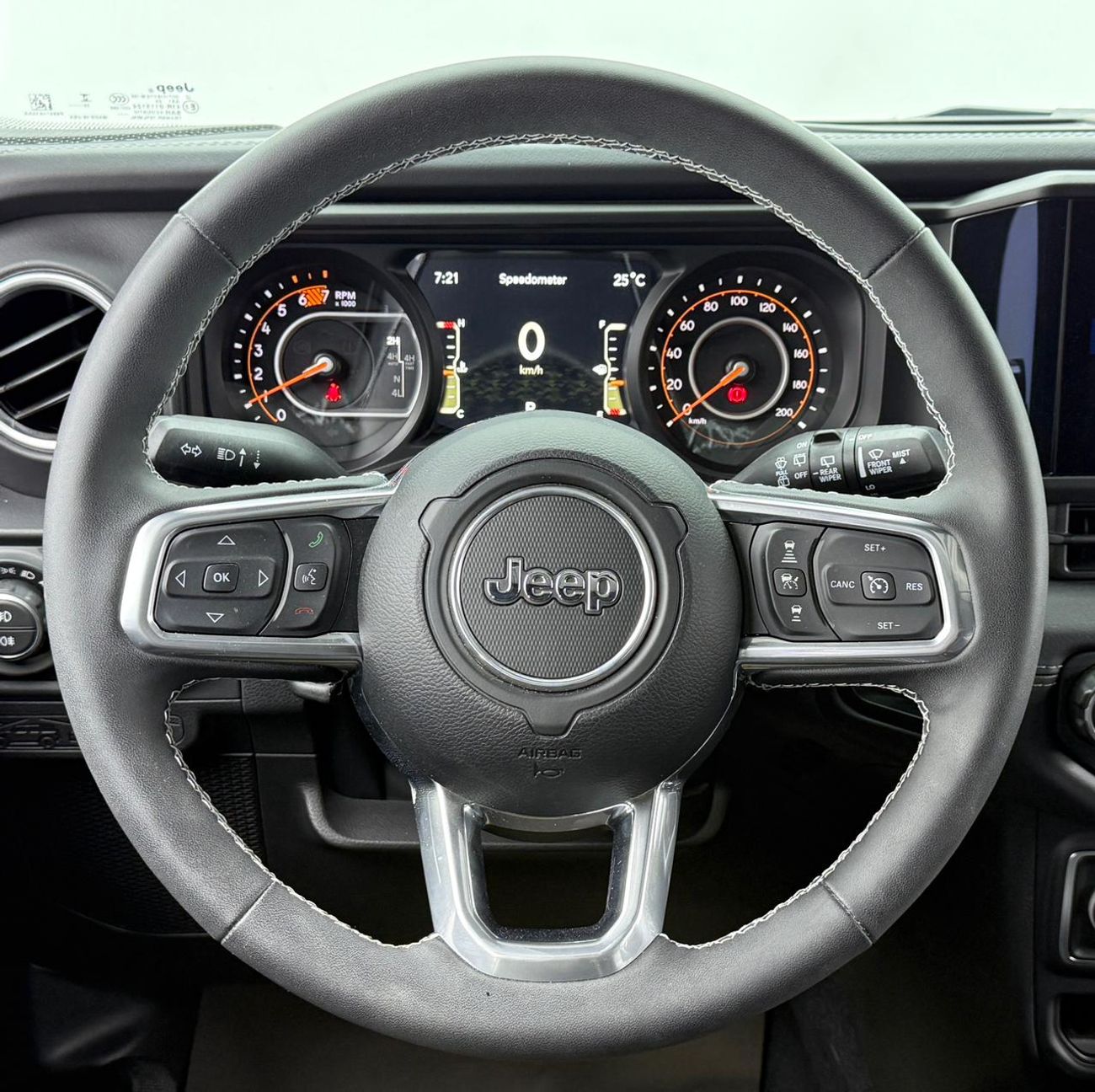 Jeep Wrangler Unlimited Sahara 2.0L A/T 2025 Jeep Wrangler Unlimited Sahara, 2030 Jeep Warranty, 2028 Jeep Service