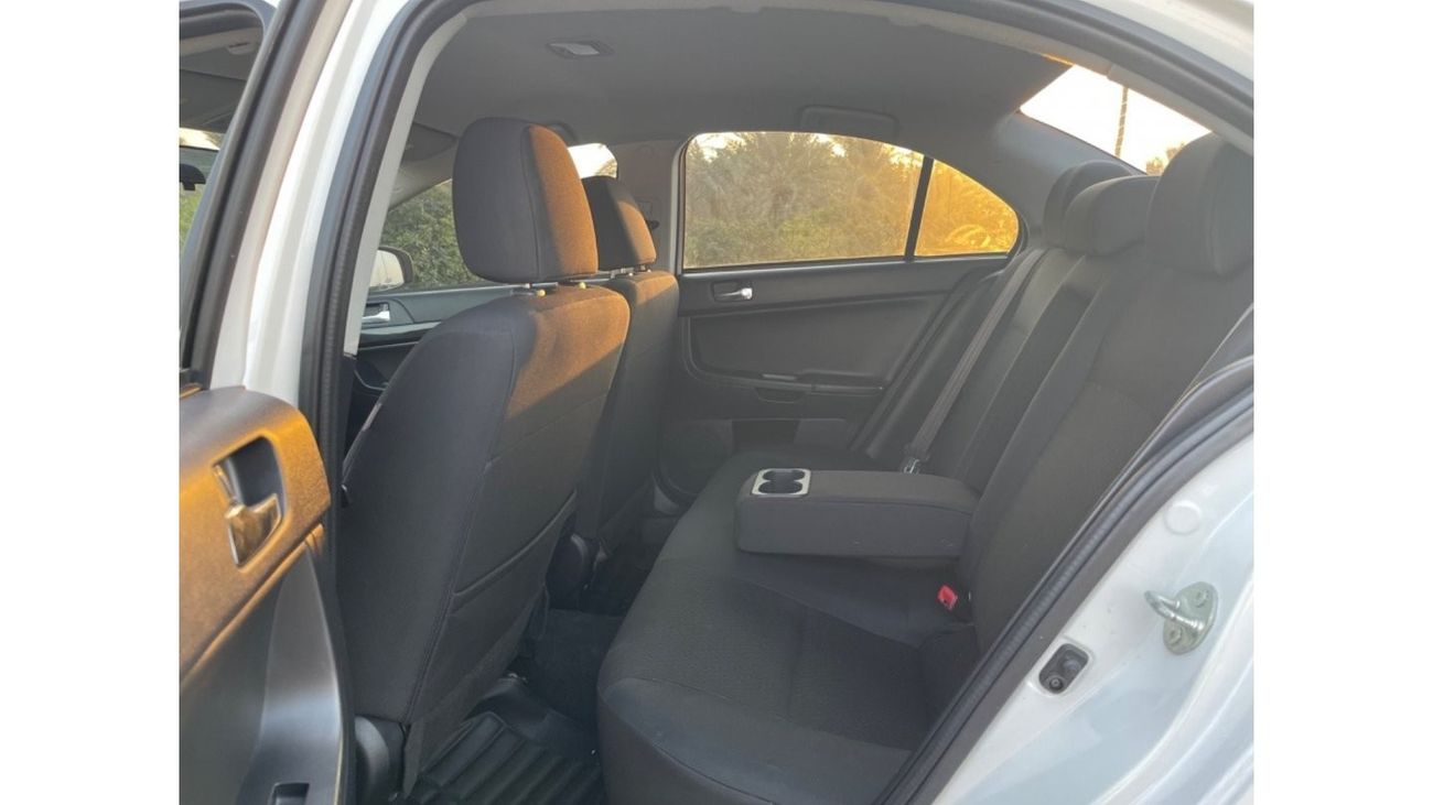 Mitsubishi Lancer ES Mitsubishi Lancer 2,0   Model 2017 USA full automatic Excellent Condition