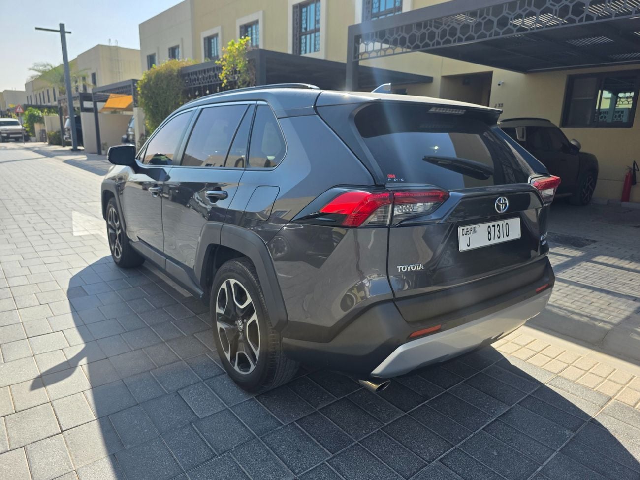 Toyota RAV4 ADVENTURE
