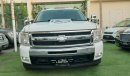 Chevrolet Silverado Gulf white / black color Electric chair - screen - cruise control - alloy wheels - remote control fo