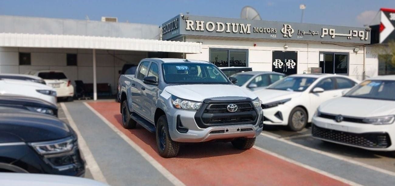 تويوتا هيلوكس Toyota Hilux 4x4 Manual 2.4L Diesel 2025YM