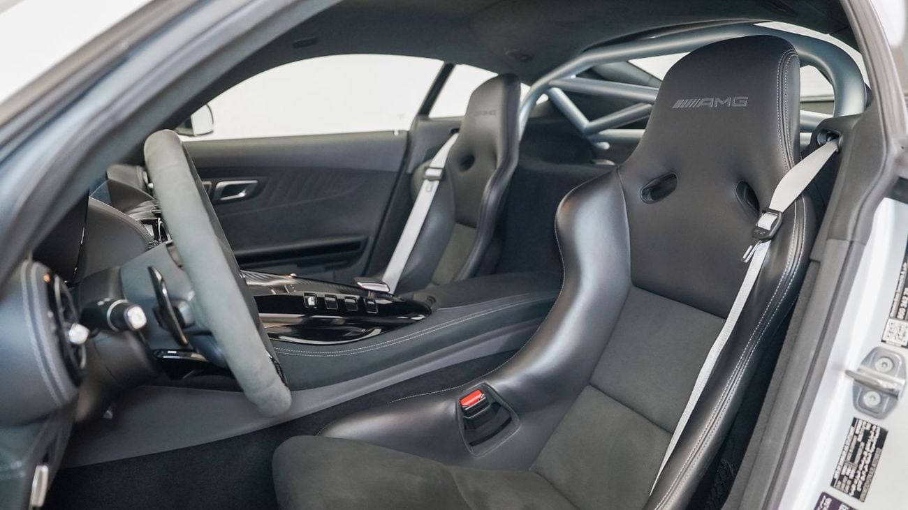 مرسيدس بنز AMG GTR Pro | AED 8,853 PM | Carbon Pack, Low KM, GCC | Ramadan Offer