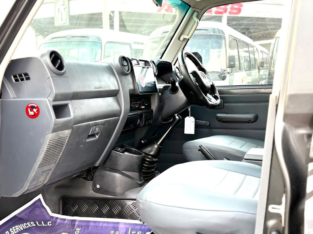 Toyota Land Cruiser Pick Up PICKUP DLX Winch 4.5L