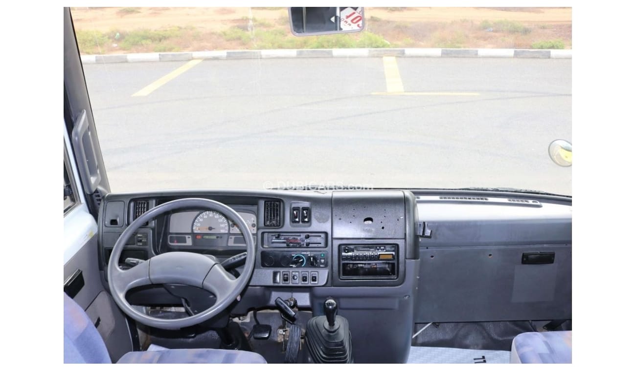 Nissan Civilian 2006 | CIVILIAN A/C 23 SEATER YELLOW SCHOOL BUS WITH GCC SPECS AND EXCELLENT CONDITION